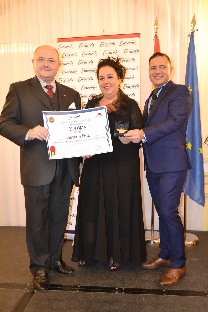 Mercedes Eirín, medalla de oro del Instituto para la Excelencia Profesional
